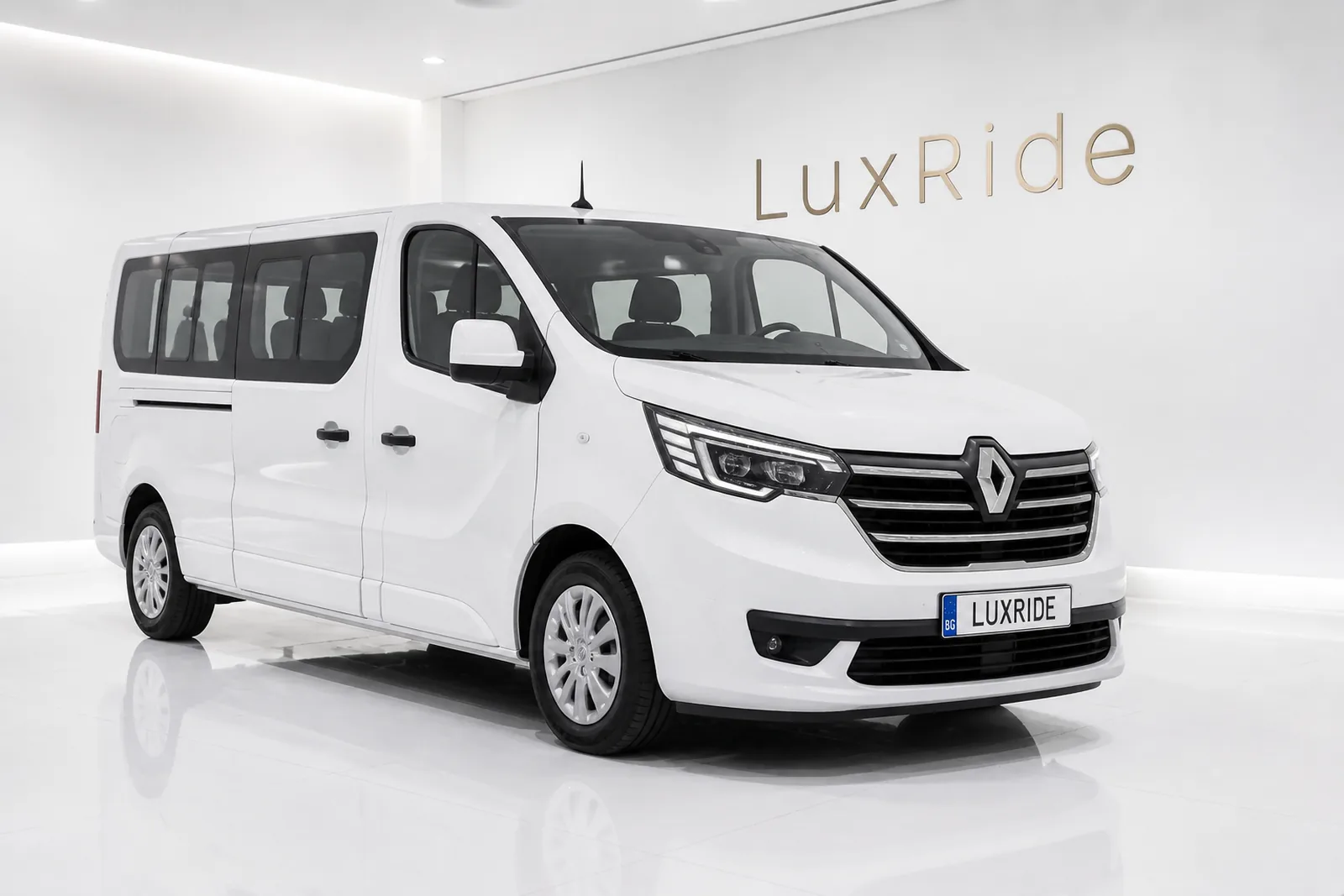 Renault Trafic 8+1